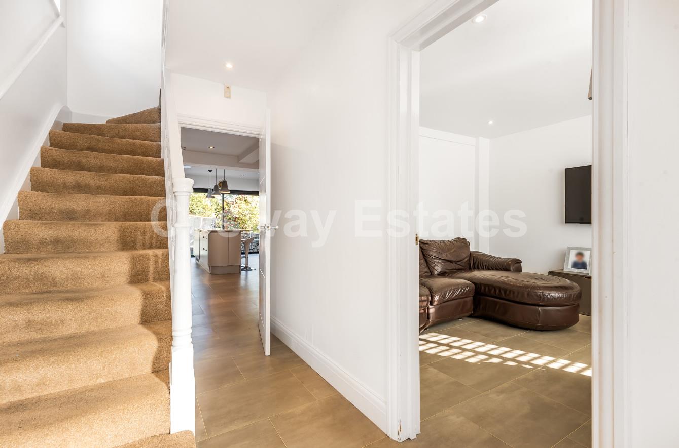 Stanway Gardens, Edgware
